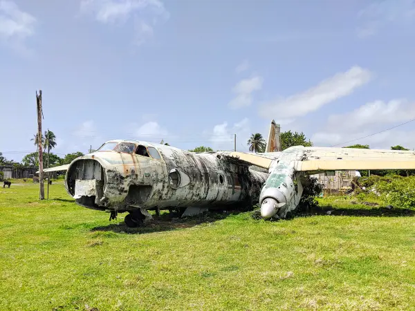 Historischer Flugplatz mit ehemaliger Landebahn